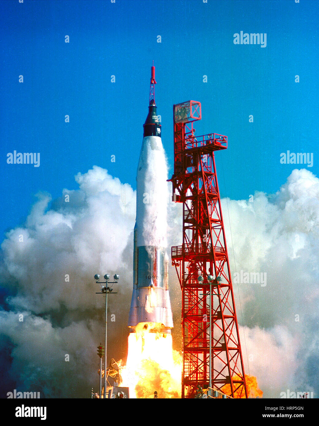 Amistad 7 Mercury-Atlas Lanzamiento, 1962 Foto de stock