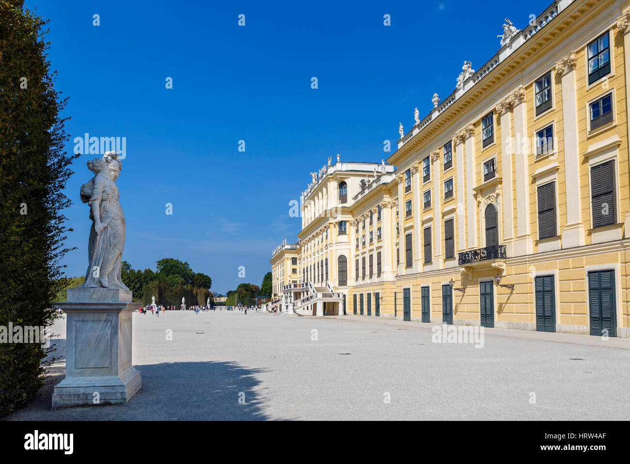Parte trasera del Palacio de Schönbrunn, Viena, Austria Foto de stock