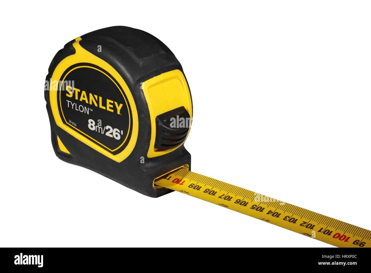 Stanley Tylon amarillo 8m 8 metros 26 pies 26 pies retráctiles cinta métrica de acero aislado sobre un fondo blanco. Foto de stock