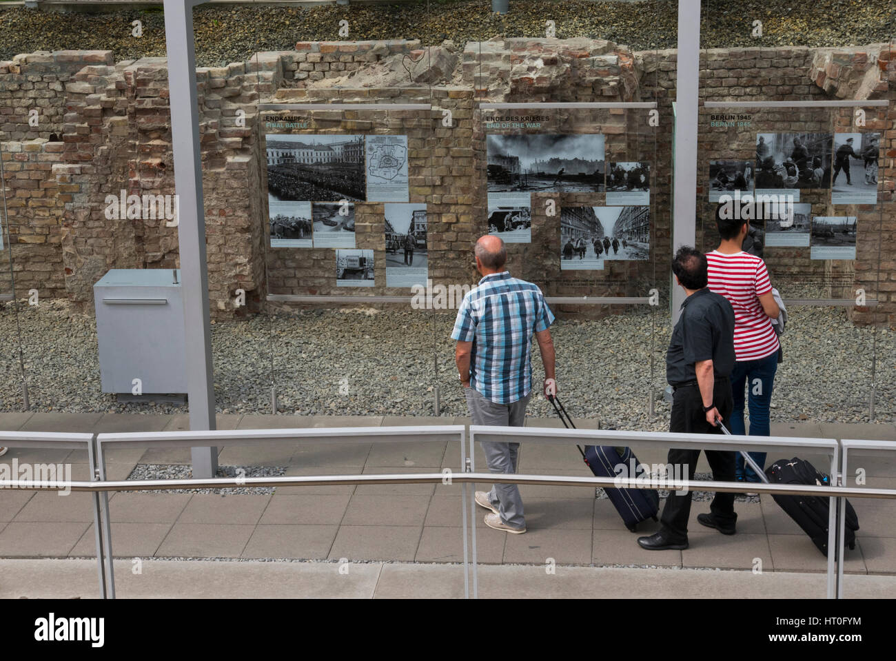 "Topografía del Terror", una exposición documental sobre el sitio de la Gestapo, las SS y la oficina principal de seguridad de Reich, Berlín, Alemania Foto de stock