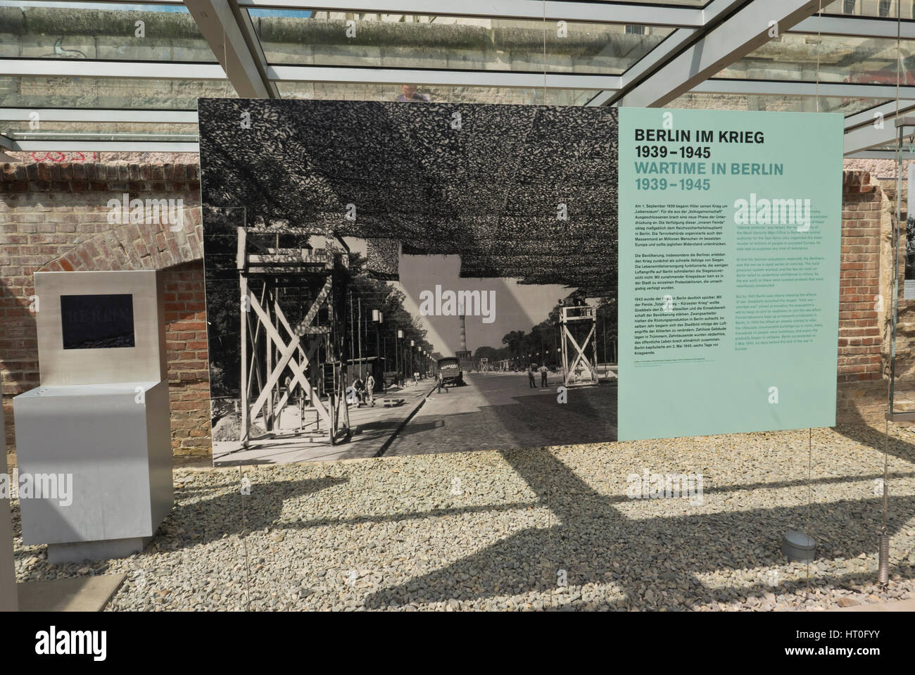"Topografía del Terror", una exposición documental sobre el sitio de la Gestapo, las SS y la oficina principal de seguridad de Reich, Berlín, Alemania Foto de stock