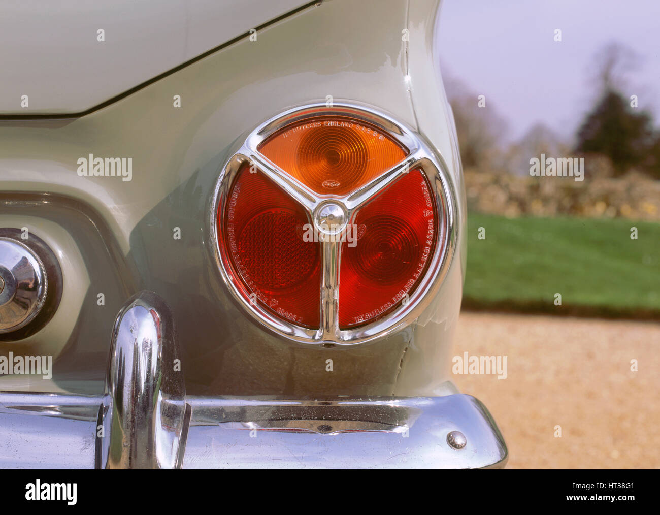 1962 Cónsul Ford Cortina luz trasera. Artista: Desconocido. Foto de stock