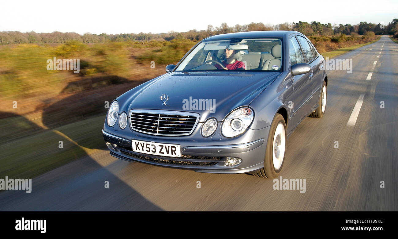 2003 Mercedes Benz E320 CDI Avantgarde. Artista: Desconocido Fotografía de  stock - Alamy