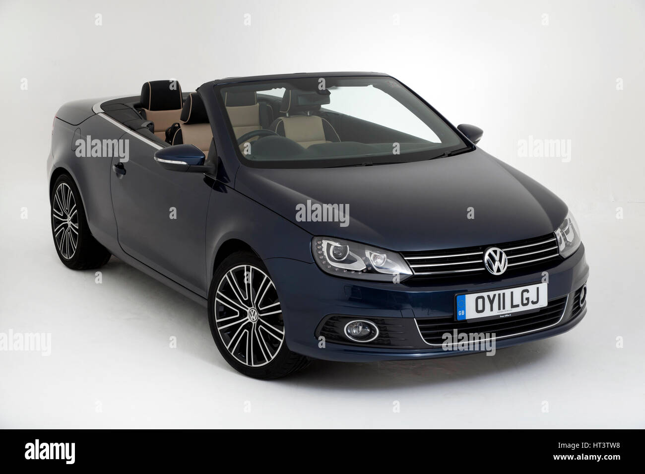 Volkswagen eos fotografías e imágenes de alta resolución - Alamy