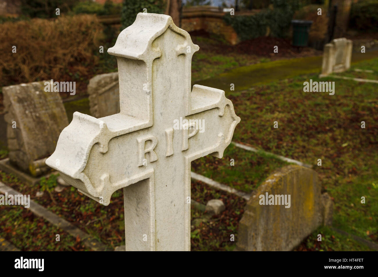 RIP en una lápida en el cementerio de High Wycombe Foto de stock