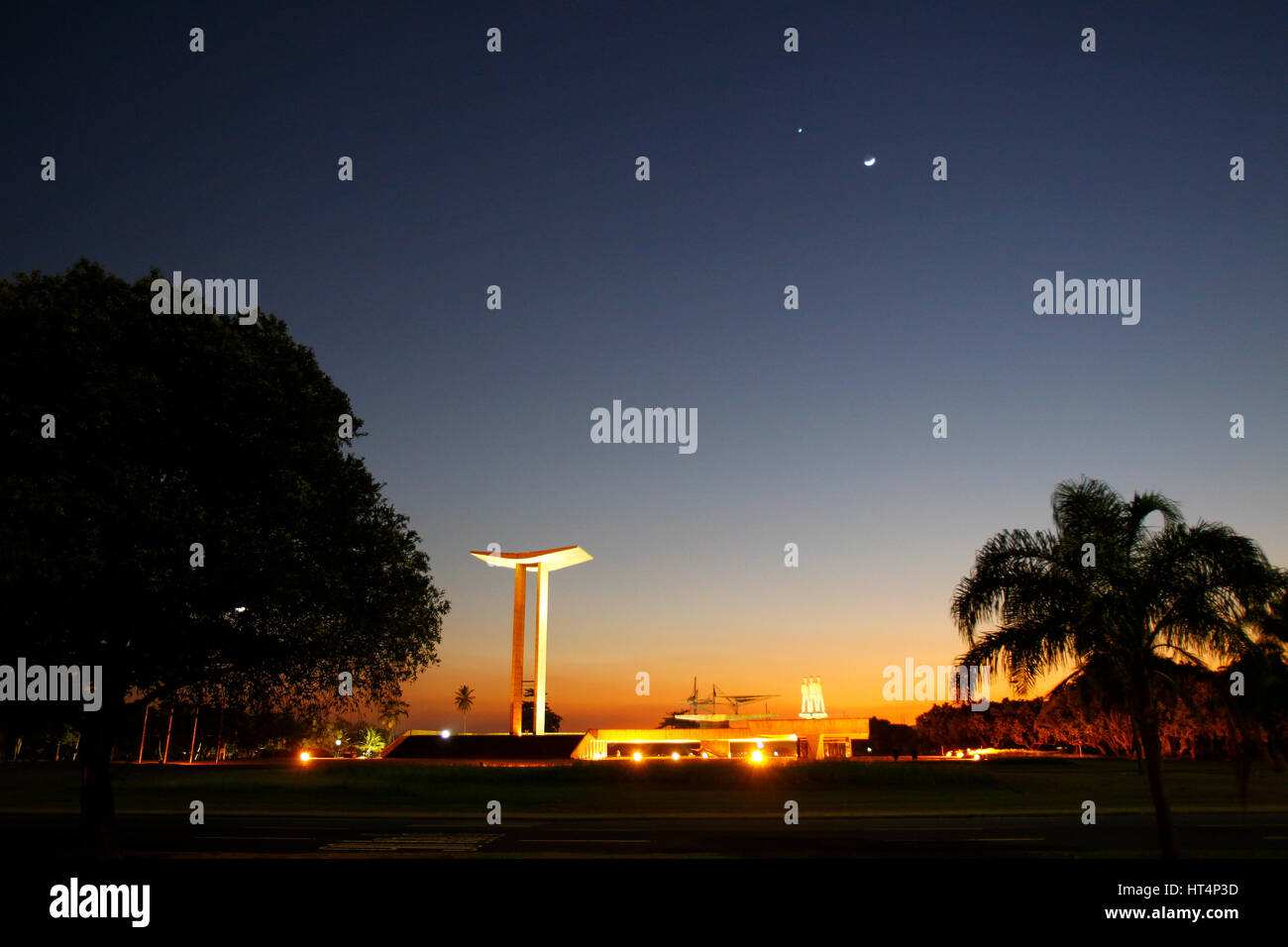 Monumento a los muertos de la segunda guerra mundial fotografías e imágenes  de alta resolución - Alamy