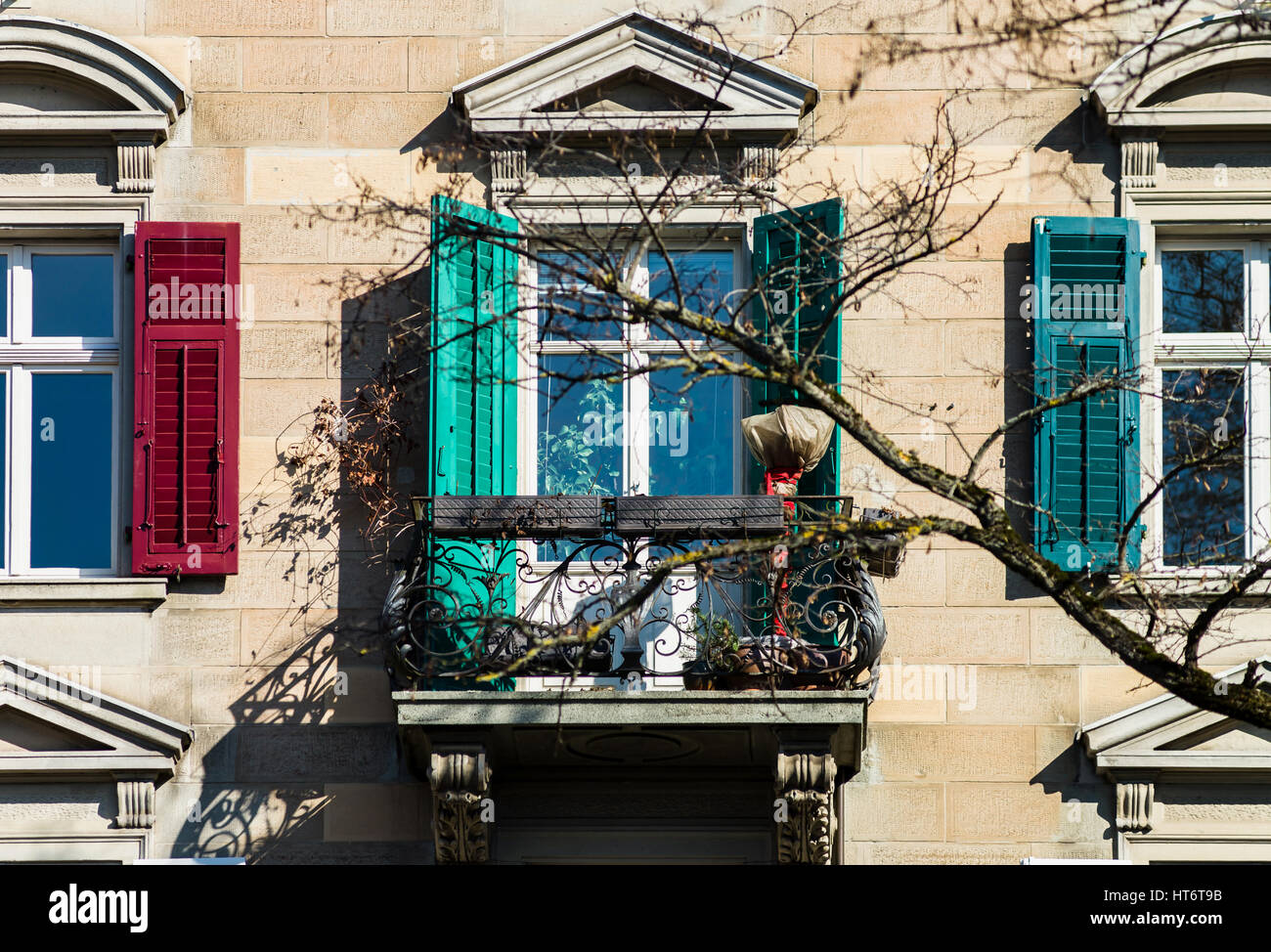 Ciudad clásica arquitectura de Suiza Street View, concepto turístico