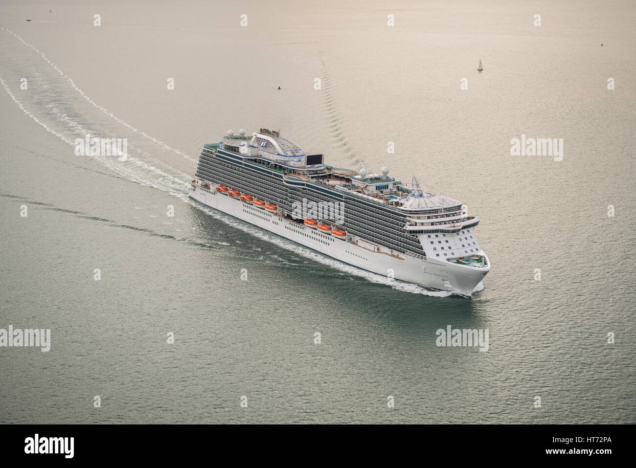 Navegando desde southampton fotografías e imágenes de alta resolución