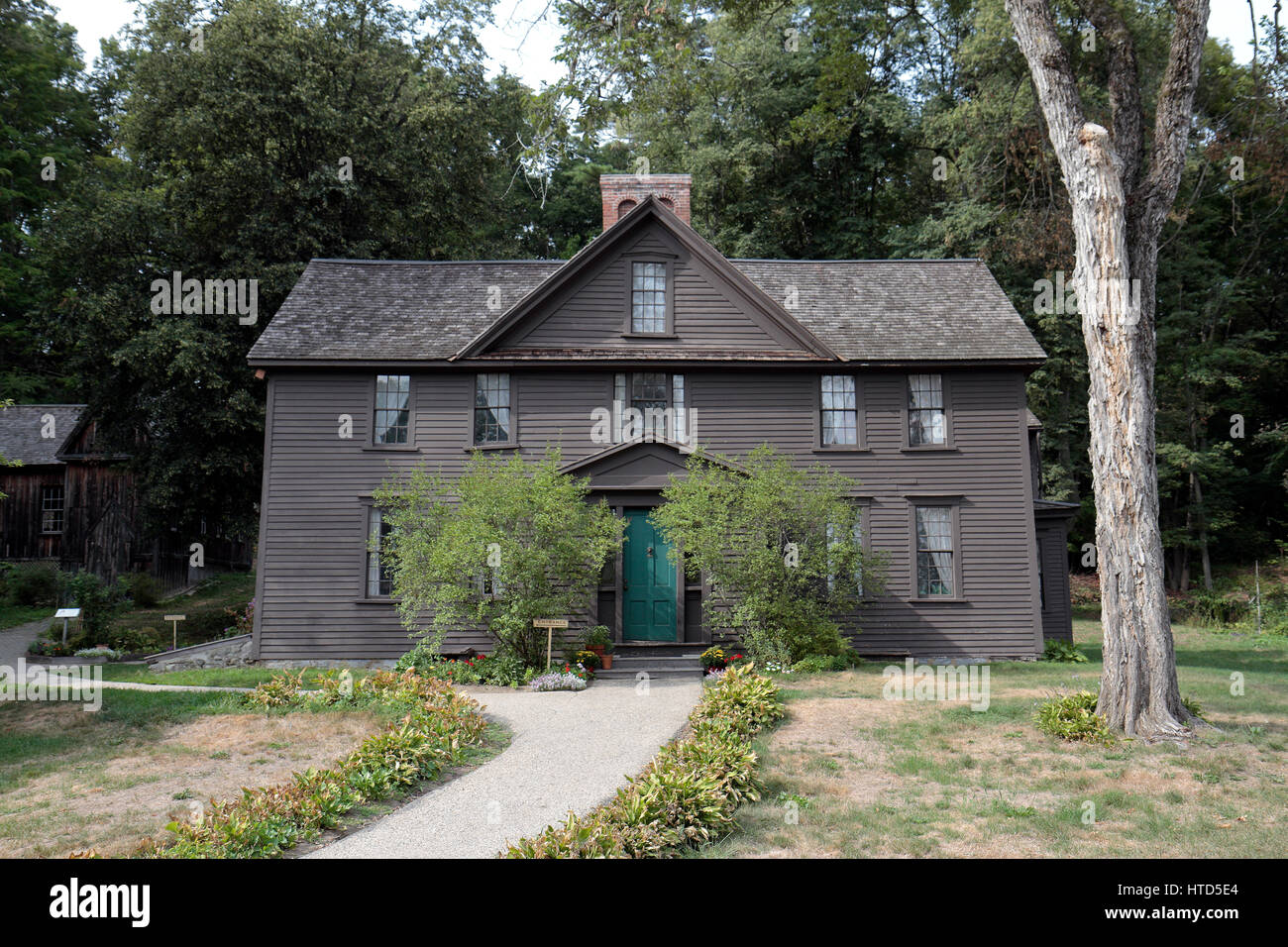 Orchard House, donde Louisa May Alcott estableció su novela 'Little Women'. 399 Lexington Road es ahora un museo de la casa histórica, Concord, Massachusetts, Estados Unidos. Foto de stock