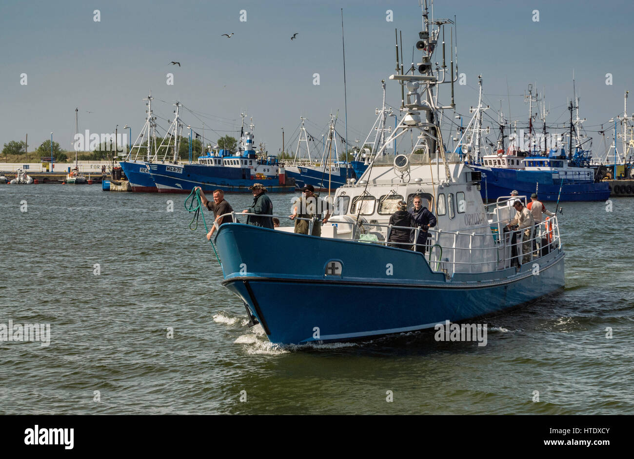 Arrastrero de recreo en el puerto de Wladyslawowo, Pomerania, Polonia Foto de stock