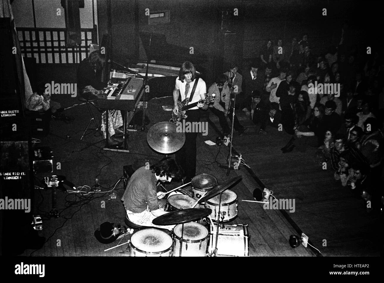 PINK FLOYD: La banda de rock británica Pink Floyd juega la Victoria rooms, Universidad de Bristol el 3 de marzo de 1969. Foto de stock