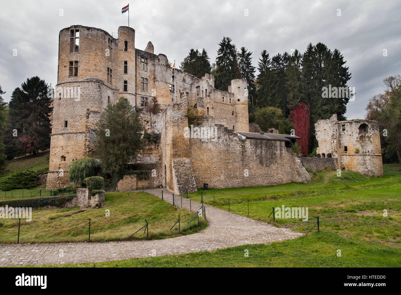 Castillo de Beaufort en Luxemburgo. Foto de stock