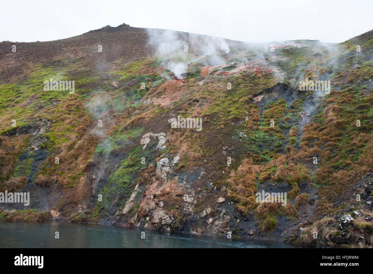 Aguas termales geotérmicas o fumarolas,Hveragerdi, Islandia Foto de stock