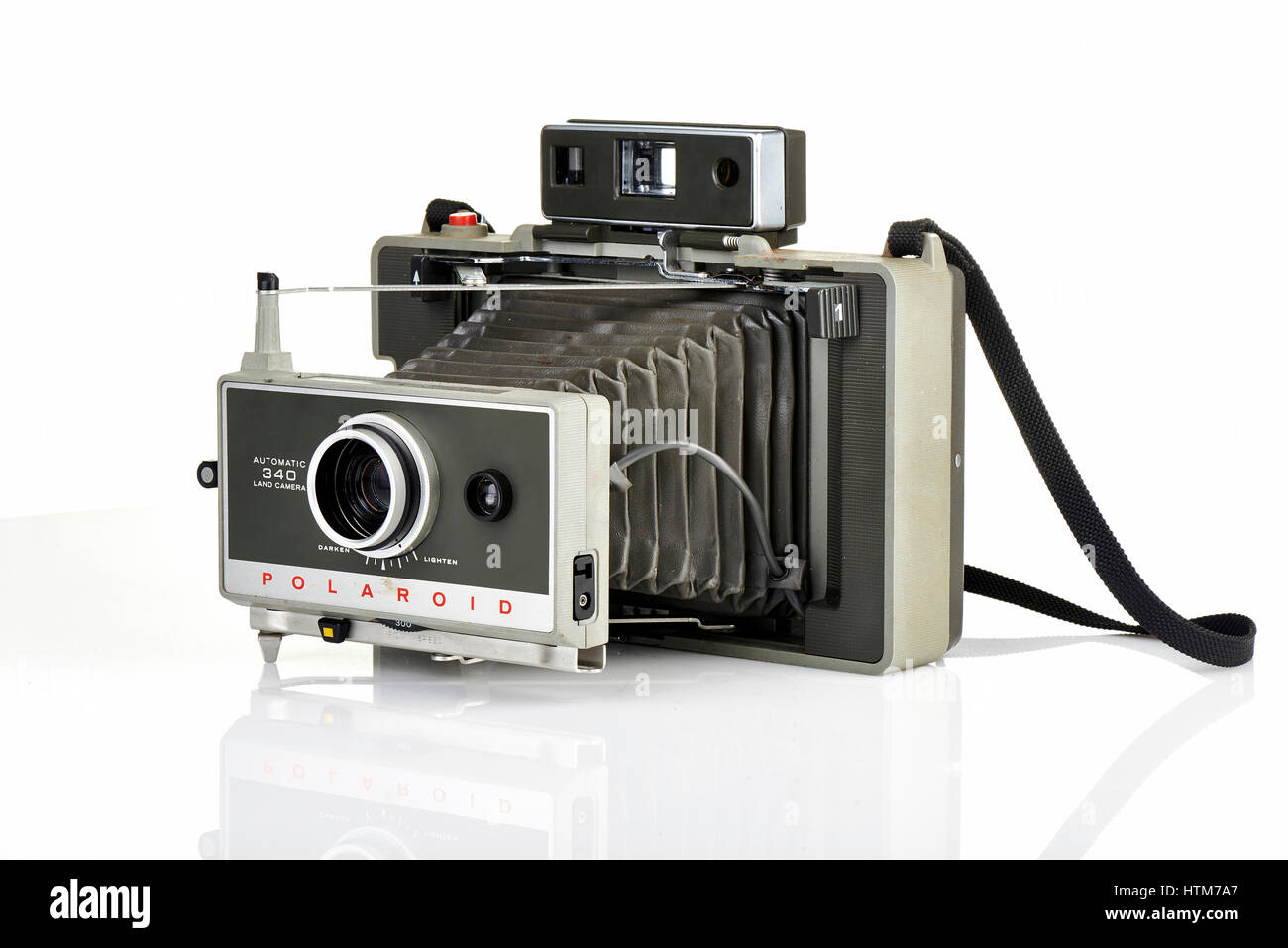 Bruselas, Bélgica - Febrero 03, 2014: ilustrativo de una editorial Vintage  cámara instantánea Polaroid Fotografía de stock - Alamy
