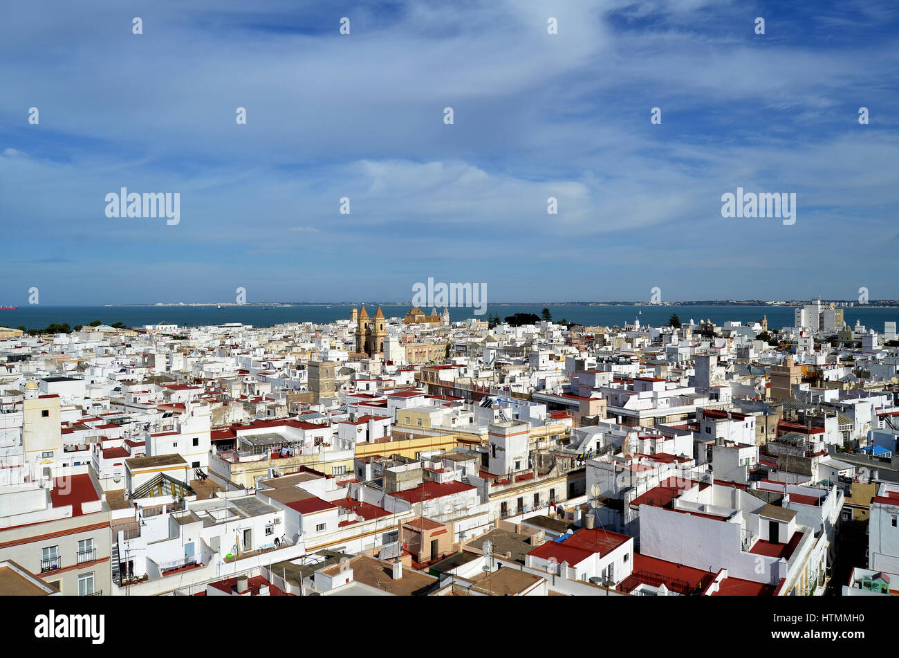 Blick vom Torre Tavira auf Cádiz Foto de stock