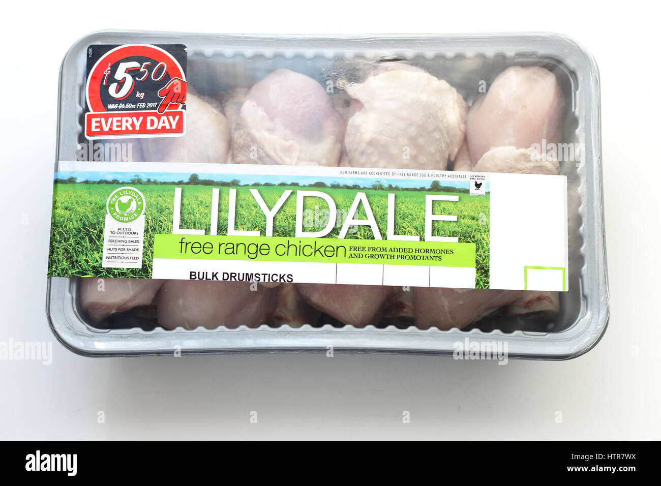 Free Range Lilydale aislados de pollo contra el fondo blanco. Foto de stock
