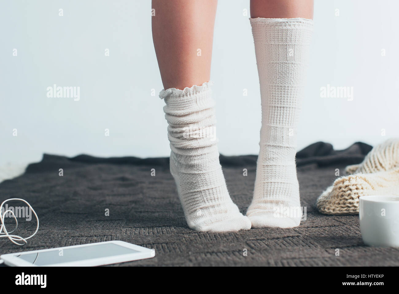Womans socks fotografías e imágenes de alta resolución - Alamy