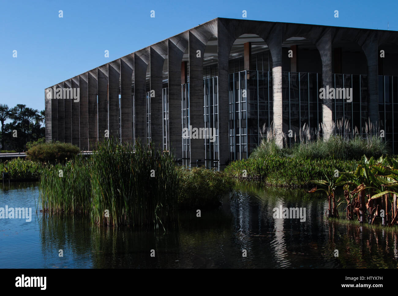 El Palacio de Itamaraty, también conocido como Palacio de los Arcos - Relaciones Exteriores del Brasil, Brasilia, DF. Foto de stock