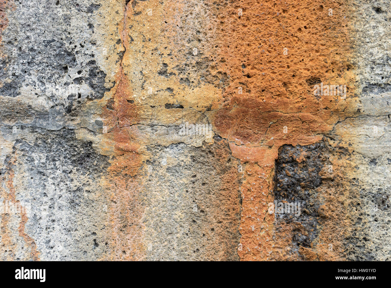 La textura de una pared de roca volcánica Foto de stock