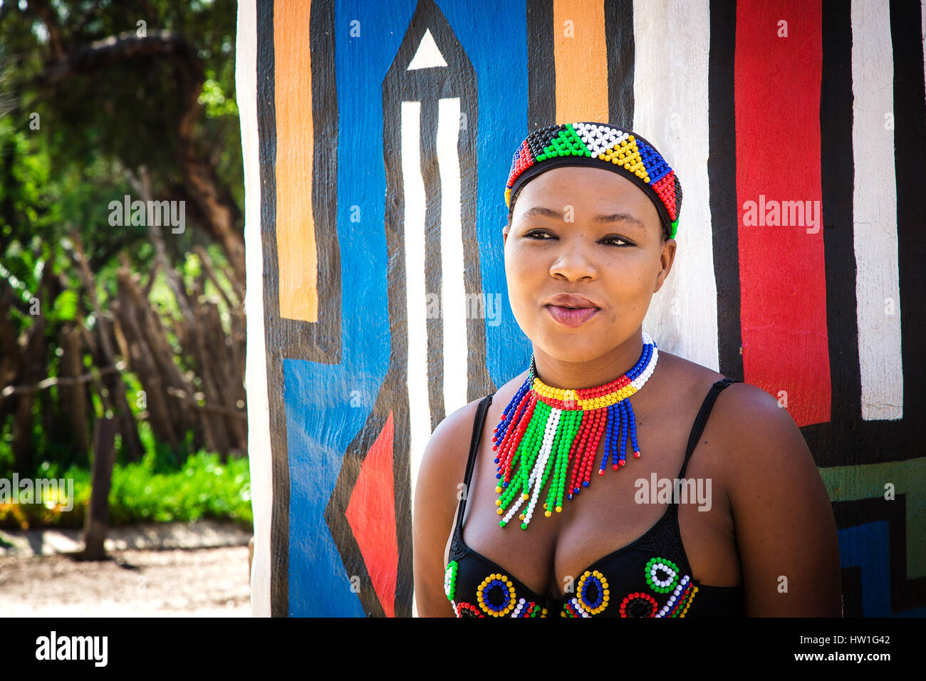 El Poblado Cultural de Lesedi, SUDÁFRICA 4 noviembre 2016 joven