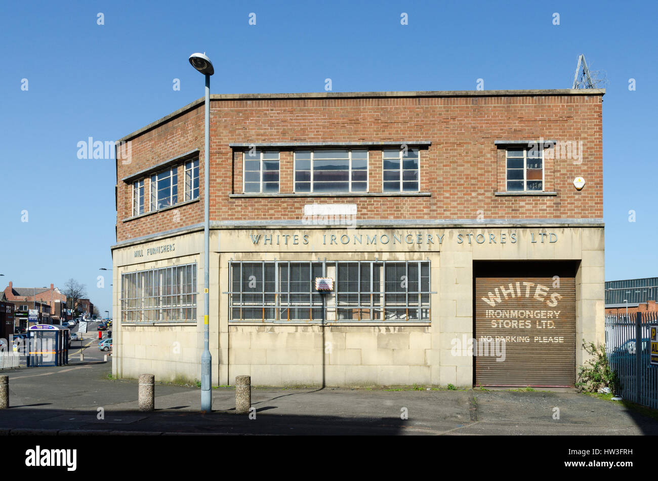Los blancos de Ferretería, tiendas tradicionales, en verano ironmongers Lane, de Hockley, Birmingham Foto de stock