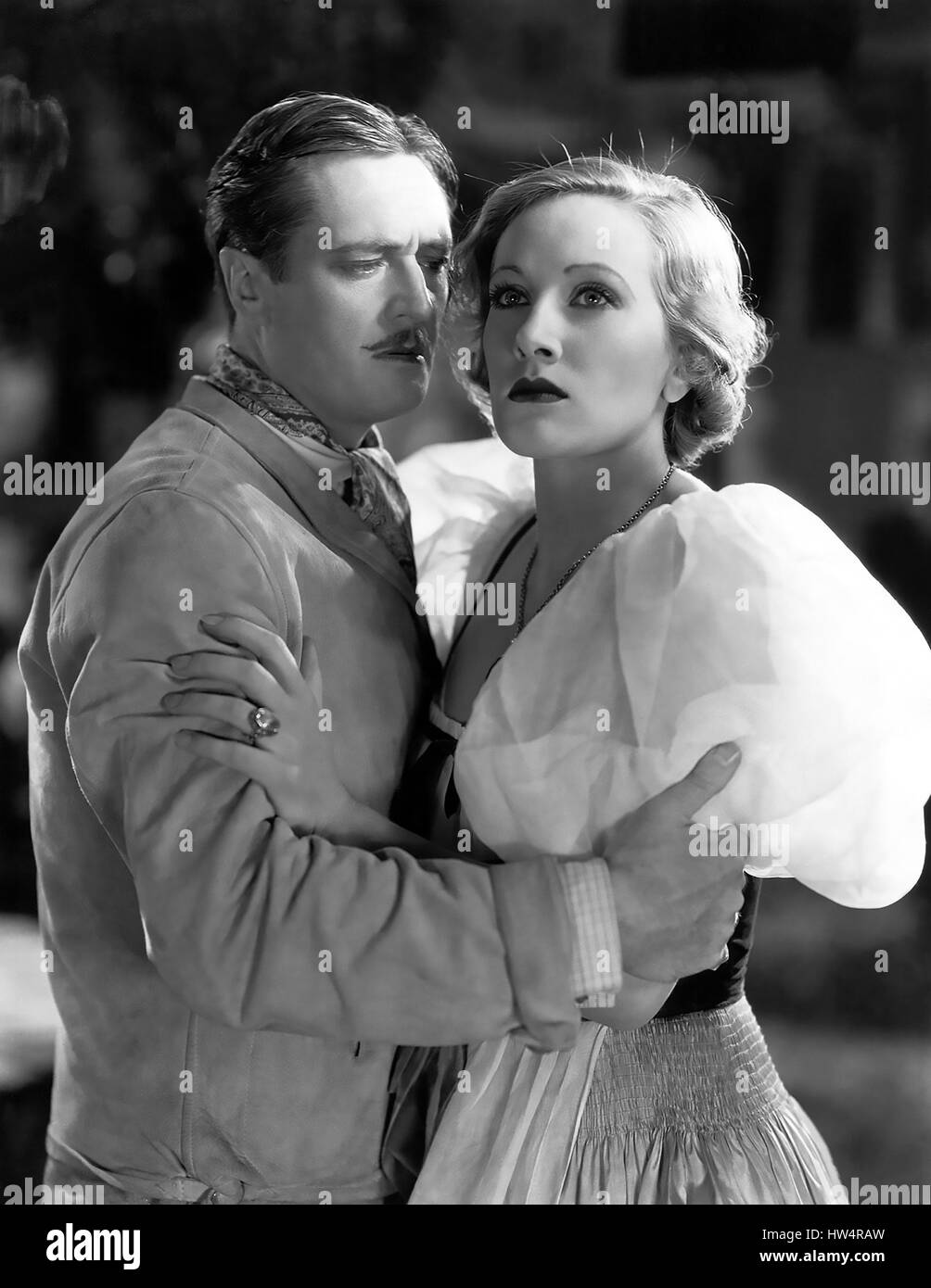 Vamos a CAER EN EL AMOR 1933 Columbia Pictures Film con Ann Sothern y Edmund Lowe Foto de stock