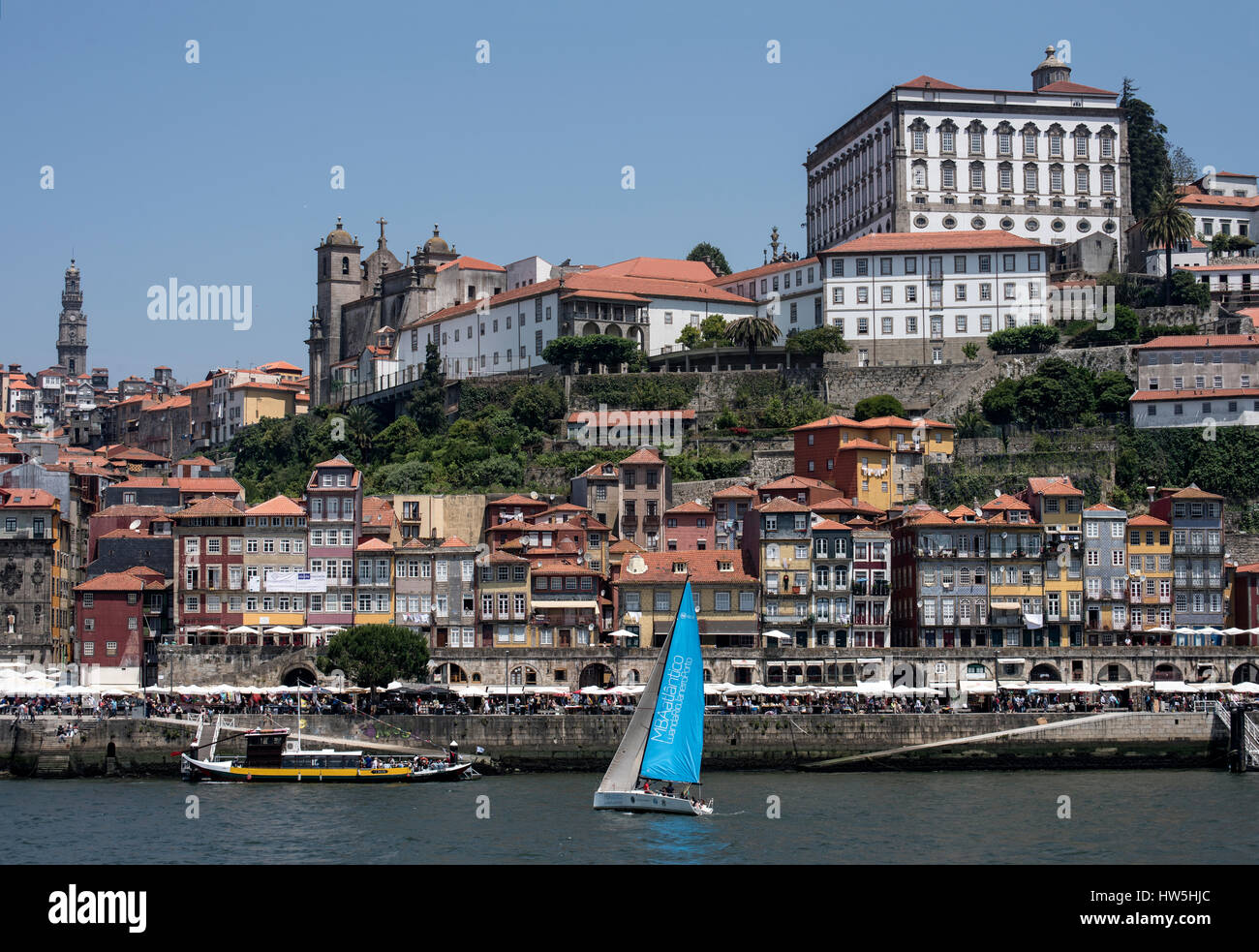 Vista panorámica del río Duero, Oporto, Ribeira, Portugal Foto de stock