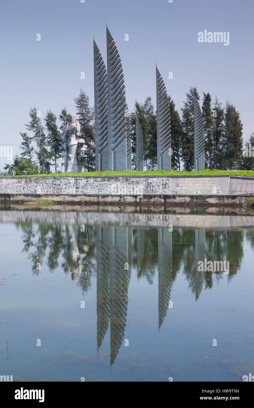 Vietnam, DMZ, zona de la provincia de Quang Tri, Ben Hai, War Memorial en el sitio del antiguo Vietnam del Norte y Vietnam del Sur puesto fronterizo Foto de stock