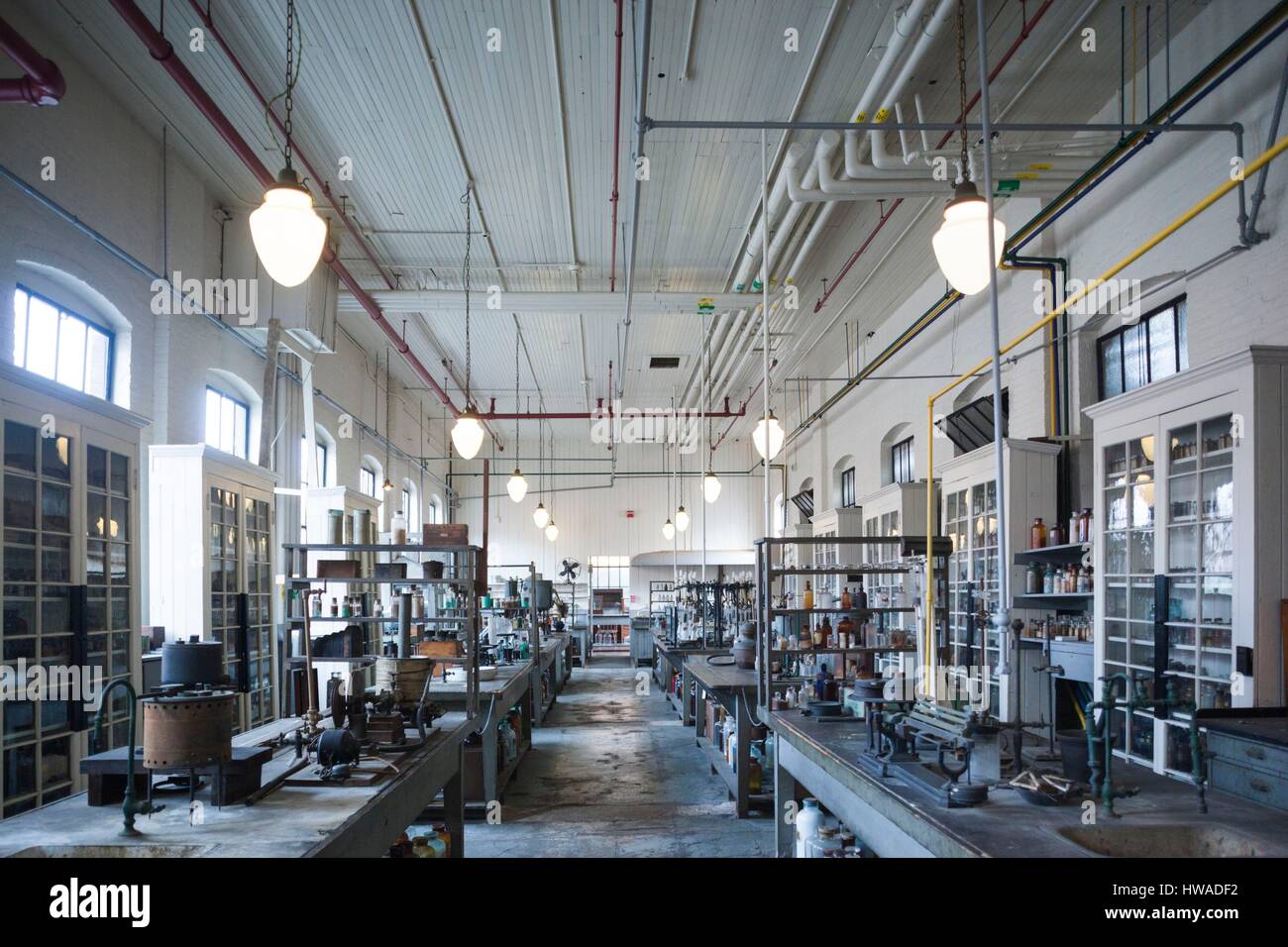 Estados Unidos, Nueva Jersey, West Orange, Thomas Edison National Historical Park, interior, laboratorio químico Foto de stock