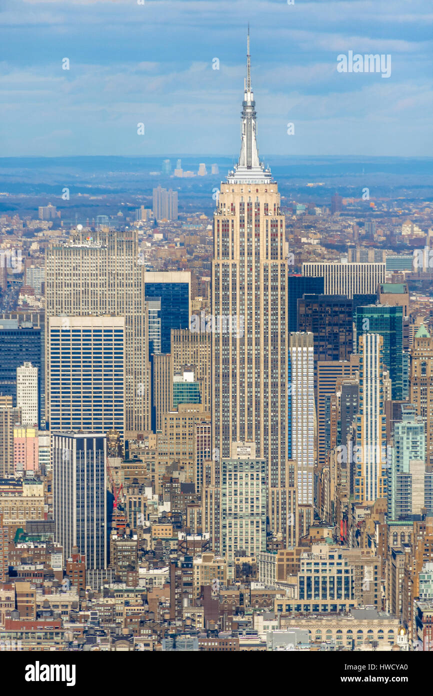 El Edificio Empire State y Midtown Manhattan vista aérea - Nueva York, EE.UU. Foto de stock