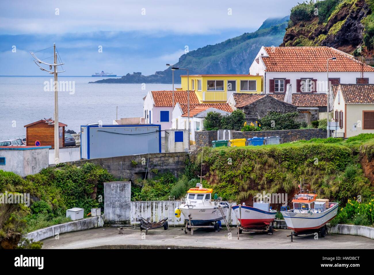 Portugal, Azores, la isla de Flores, Santa Cruz das Flores, el puerto  Fotografía de stock - Alamy