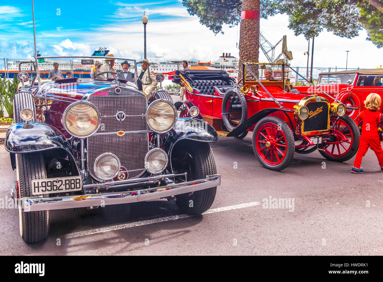 Exhibición de coches antiguos en la ciudad de Santa Cruz de Tenerife  Fotografía de stock - Alamy