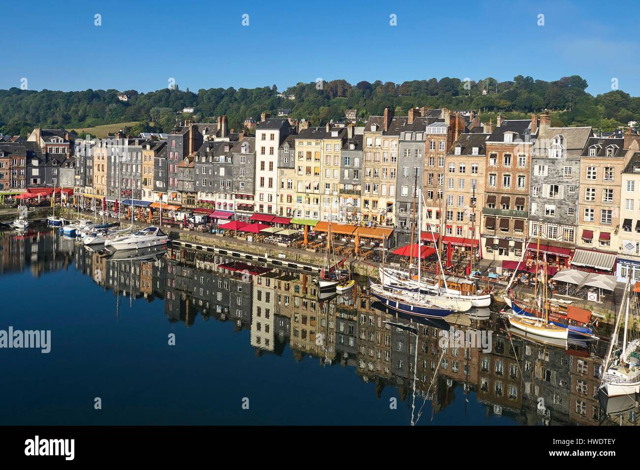 Francia, Calvados Pays d'Auge, Honfleur y su pintoresco puerto viejo