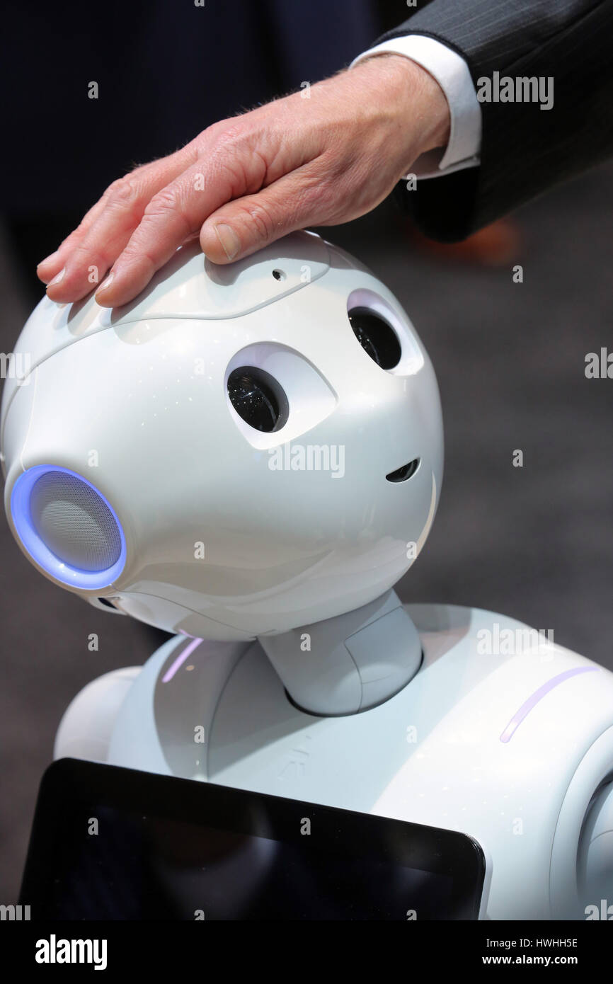 Roboter fotografías e imágenes de alta resolución - Alamy