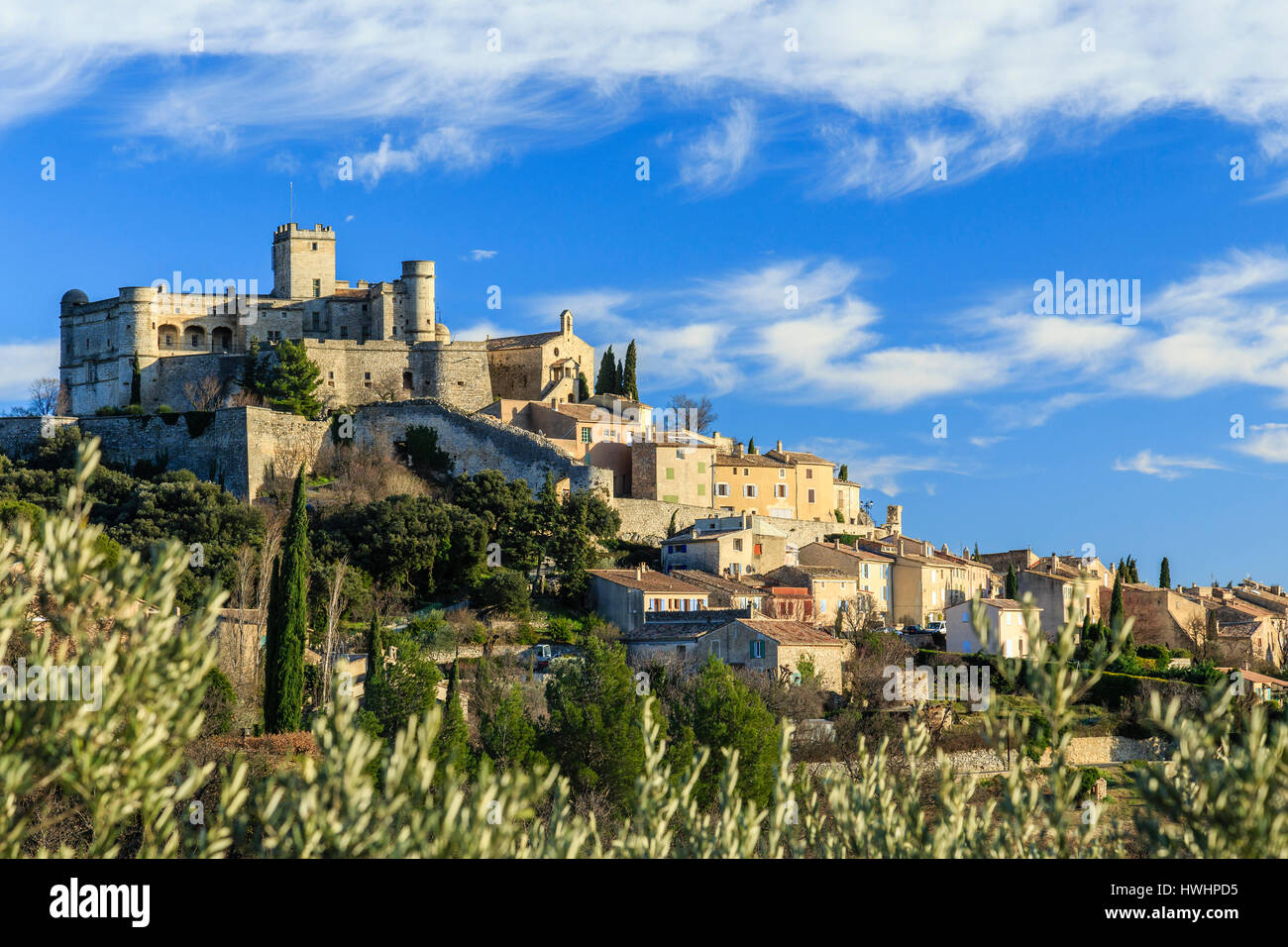 Francia, Vaucluse, Le Barroux, un posado aldea Foto de stock