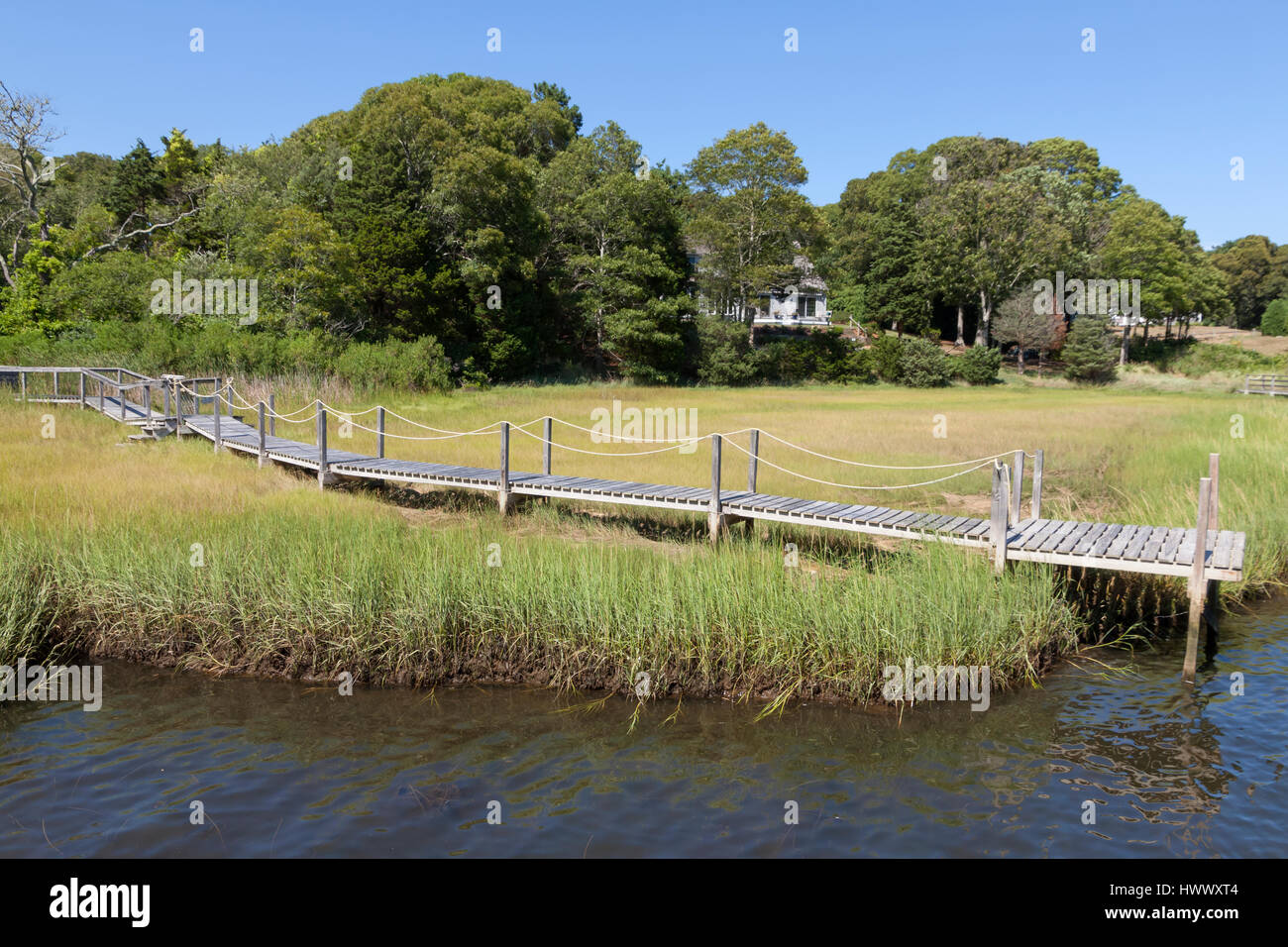 Muelle de madera en Cape Cod, Massachusetts, EE.UU. Foto de stock