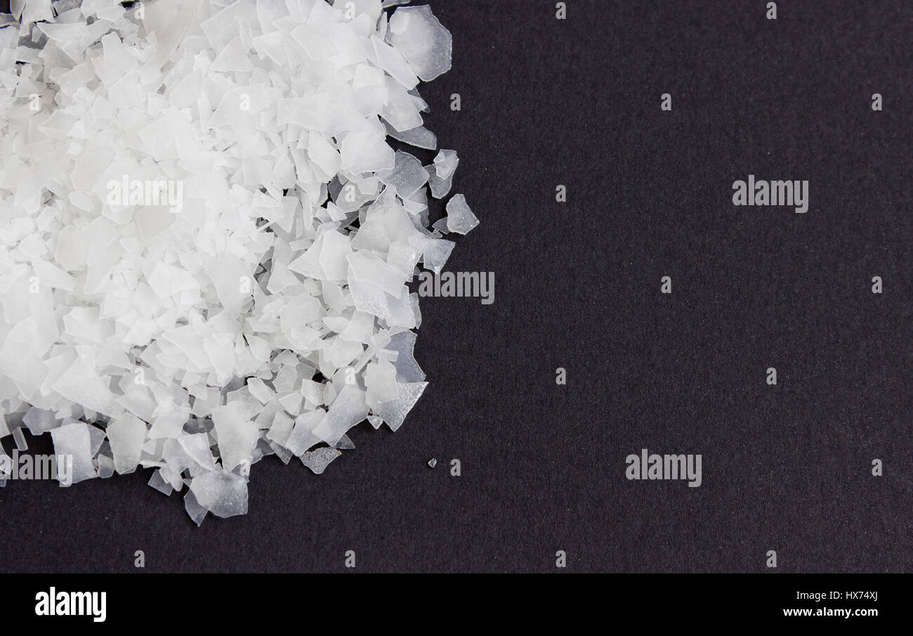 Escamas de sal marina, nigari, el cloruro de magnesio,vista superior Foto de stock
