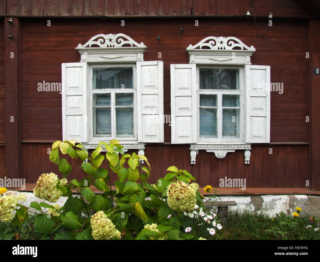 Molduras decorativas de madera fotografías e imágenes de alta resolución -  Alamy