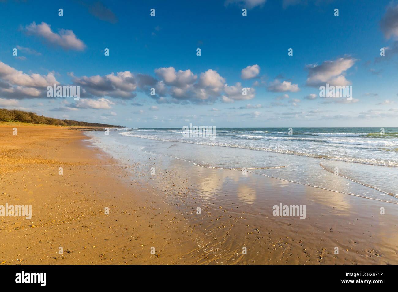Amanecer, a lo largo de la playa de Mon Repos. Bundaberg, Queensland, Australia Foto de stock