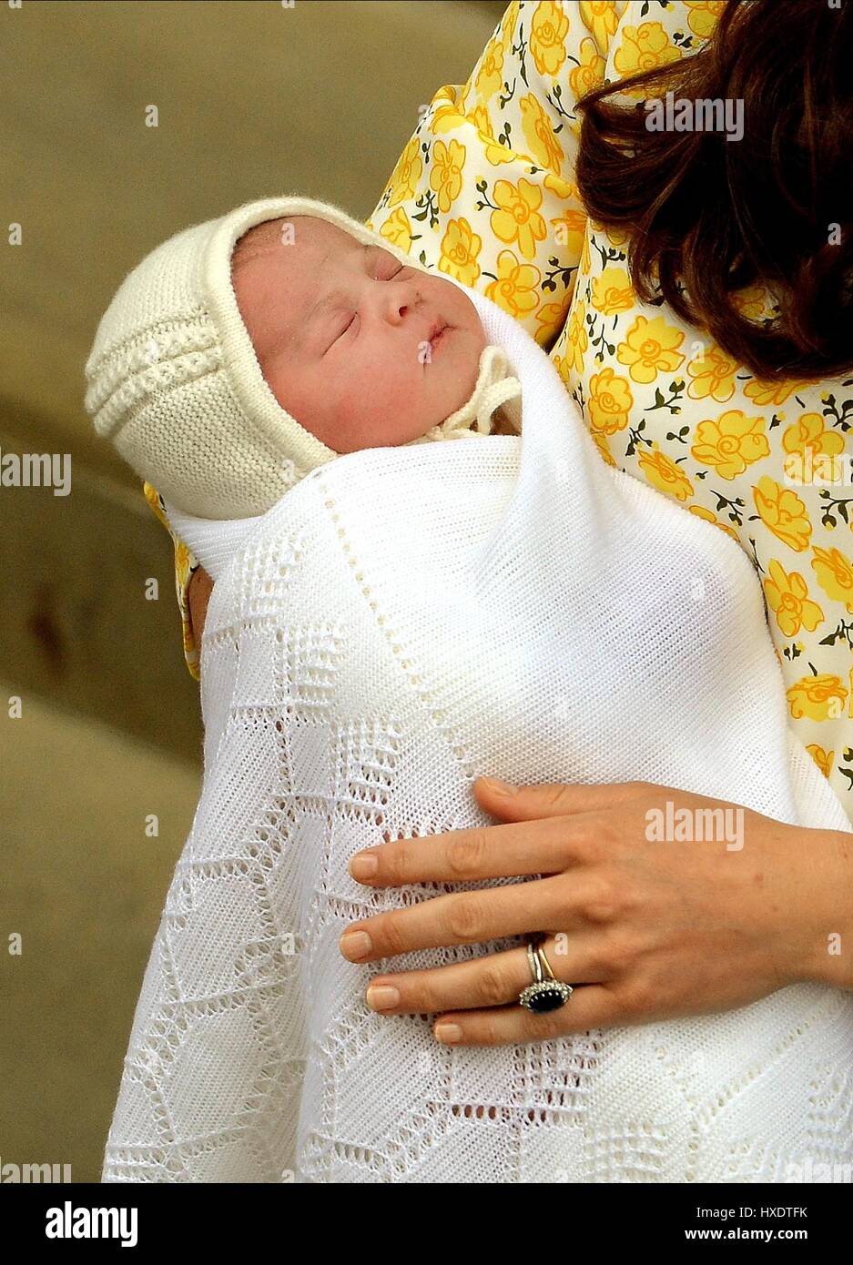 S.a.r. la Princesa Charlotte de Cambridge llamado CHARLOTTE ELIZABETH Diana Princesa Charlotte 02 Mayo 2015 ALA LINDO St Mary's HOSPITA Foto de stock