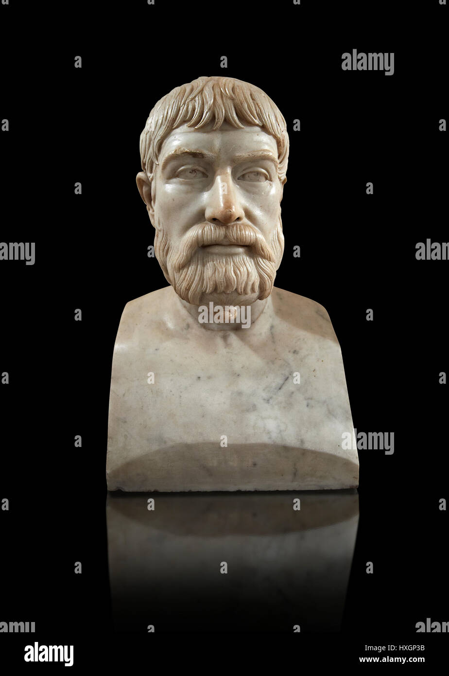 Escultura de mármol romano busto de Píndaro, 130-140 AD, inv 6144, Italia El Museo de Arqueología, el Museo Nacional de Arqueología de Nápoles, Italia, dorso negro Foto de stock