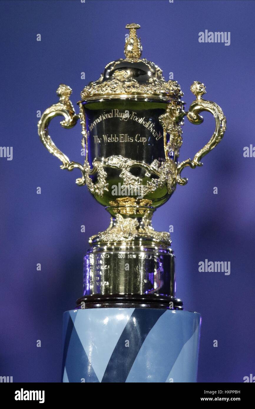 La Webb Ellis CUP LA COPA DEL MUNDO DE RUGBY la Copa del Mundo de rugby Twickenham Londres Inglaterra el 18 de septiembre de 2015 Foto de stock