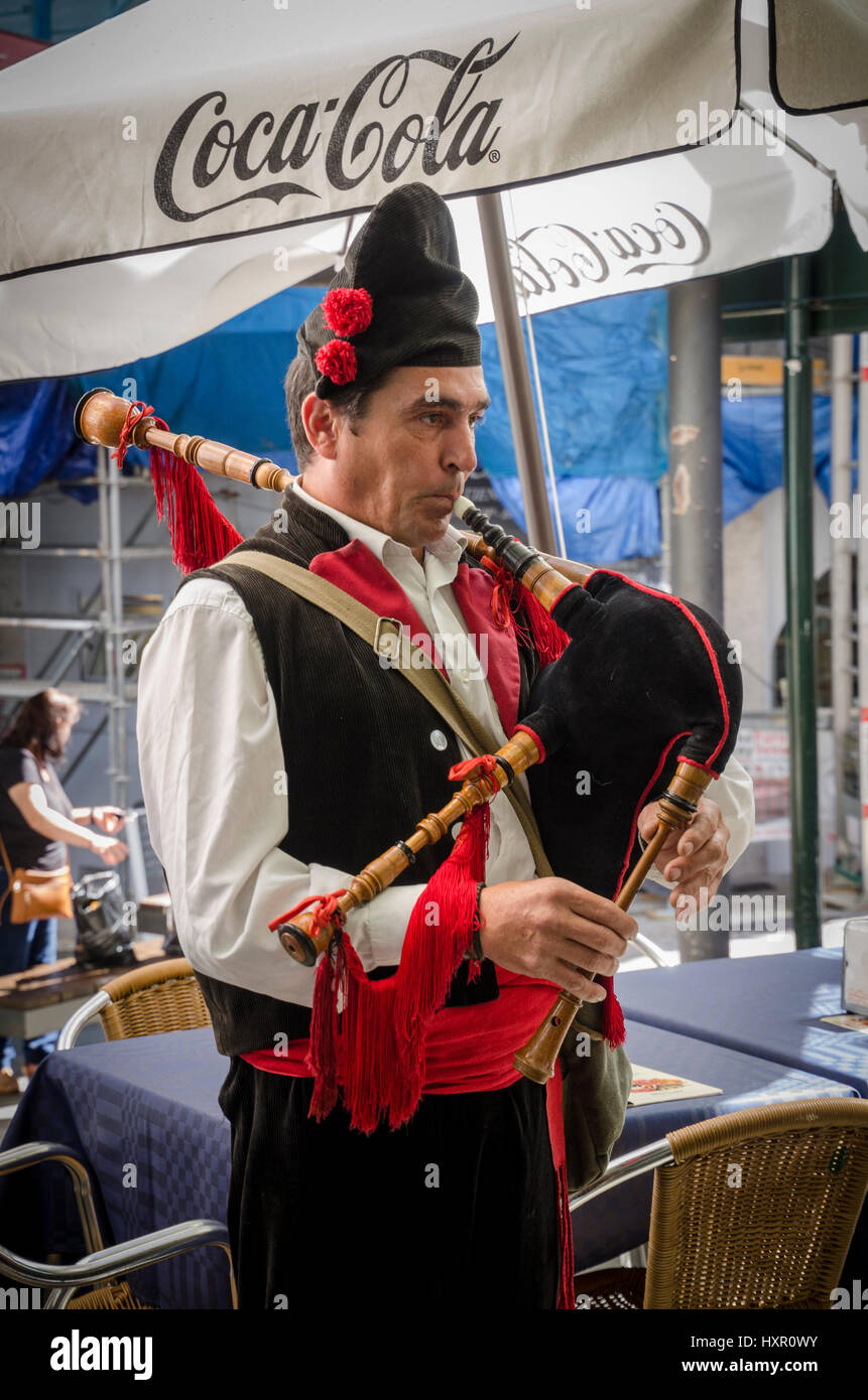 Galician bagpipes fotografías e imágenes de alta resolución Alamy