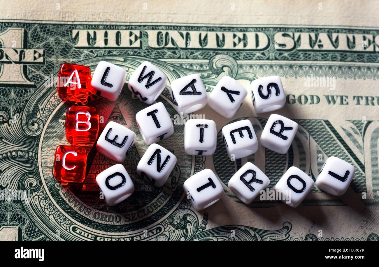 ABC - siempre mejor control acrónimo dados en Dollar Bill Fotografía de  stock - Alamy