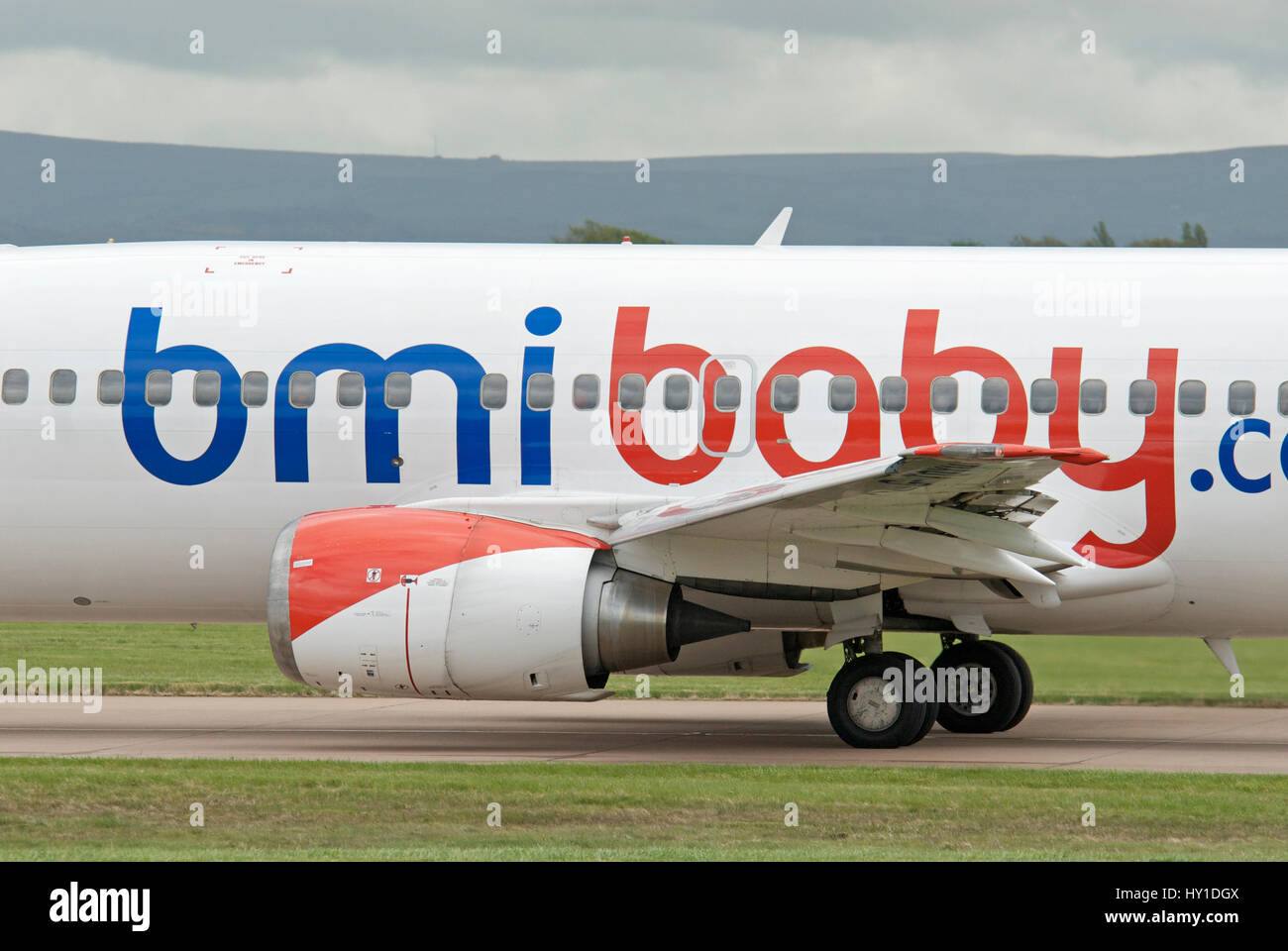 Bmi British Midland Airways bmi baby Boeing 737 motores y ruedas, BMI baby cerró septiembre de 2012. Foto de stock