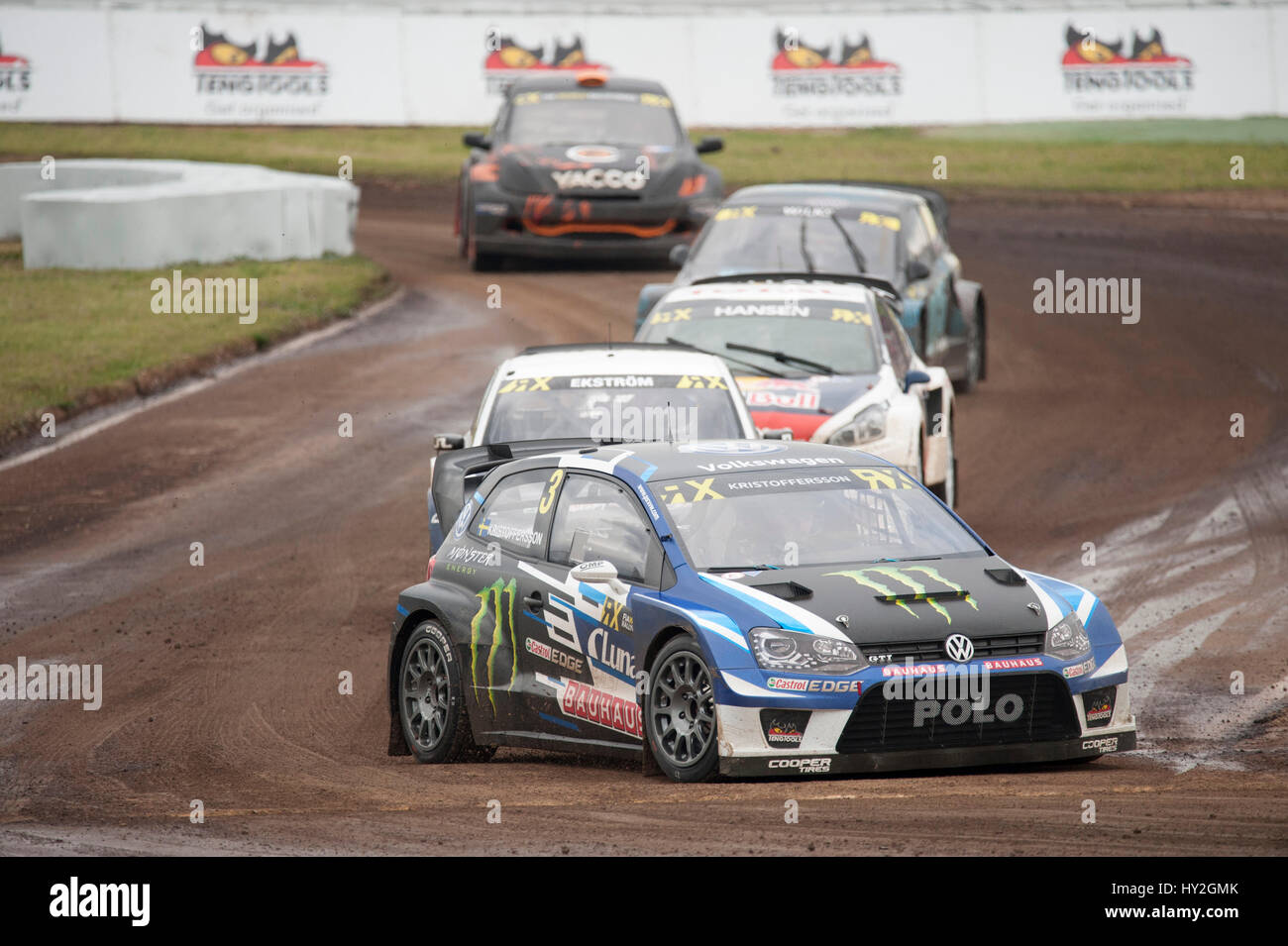 Barcelona, España. El 1 de abril, 2017. El Volkswagen Polo GTI coche conducido por Johan Kristoffersson, el Audi S1 auto conducido por Mattias Ekström y el Peugeot 208 Mundo RX coche conducido por Timmy Hansen, en acción durante la Ronda 1 - Rallycross de Barcelona en el Circuit de Catalunya. Crédito: Pablo Guillen/Alamy Live News Foto de stock