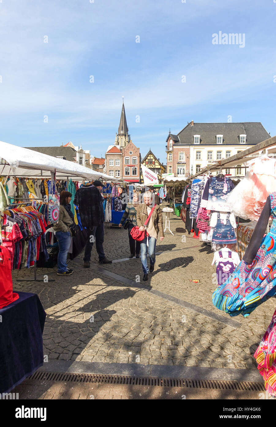 Mercado público abierto al aire libre fotografías e imágenes de alta