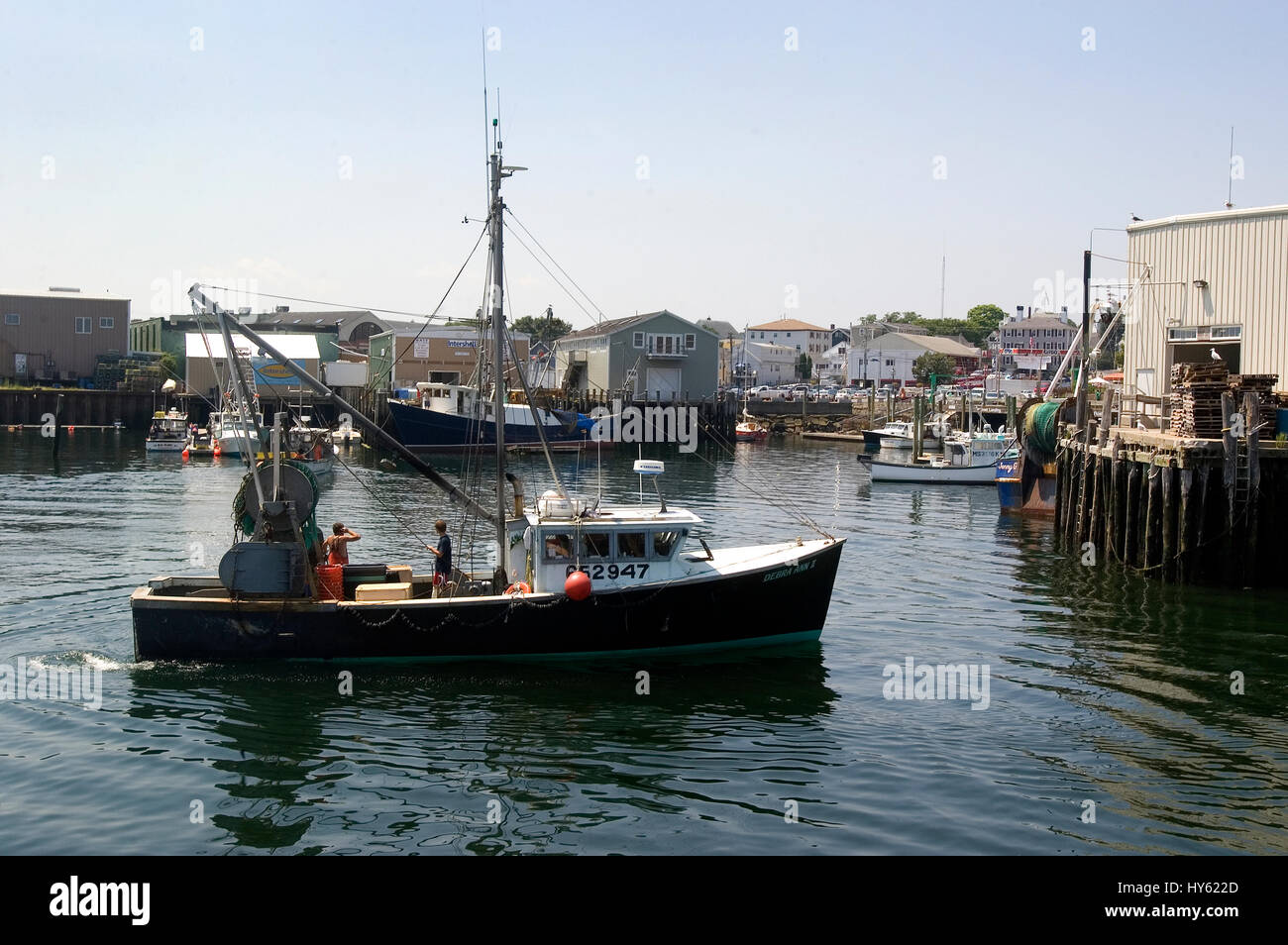 Barcos de pesca comercial en Gloucester Harbor, Massachusetts Foto de stock