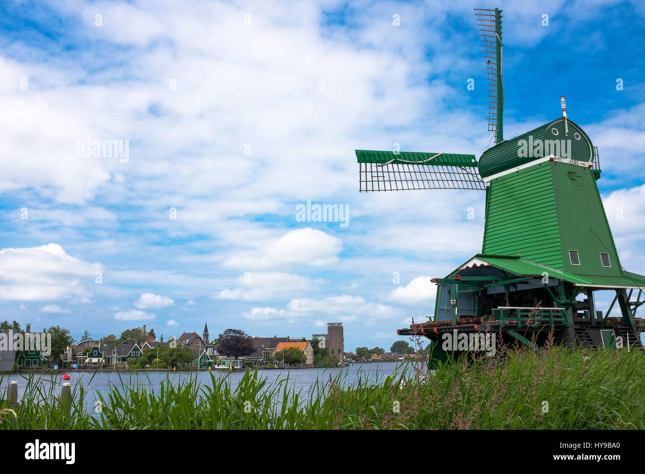 Molinos de viento en Zaanse Schans. Países Bajos Foto de stock