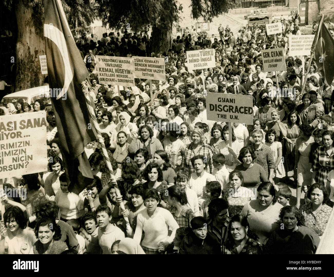 Manifestación contra Gen. Prem Singh Gyani, Chipre 1964 Foto de stock